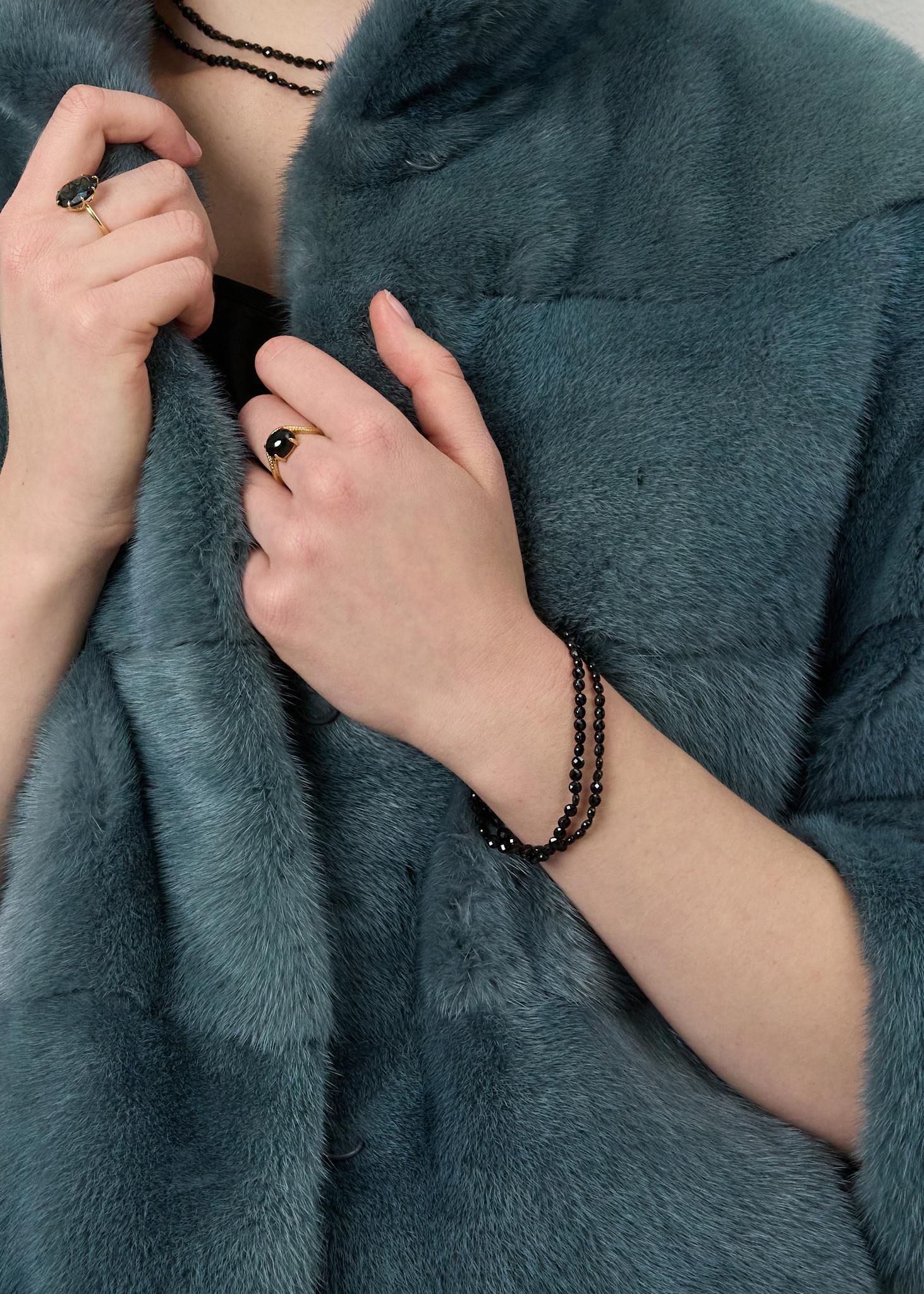 Romy Armband mit schwarzem Spinell - vergoldet