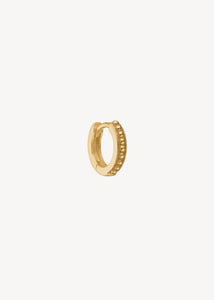 Lille huggie hoop ørering til charms i guldbelagt sterling sølv med antikt inspireret mønster, perfekt gave til hende, gave til ham og gave til konfirmanden 
