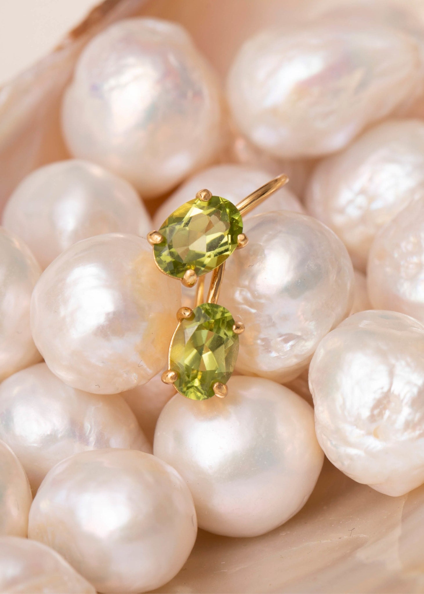 Valentine Ohrringe mit Peridot - vergoldet
