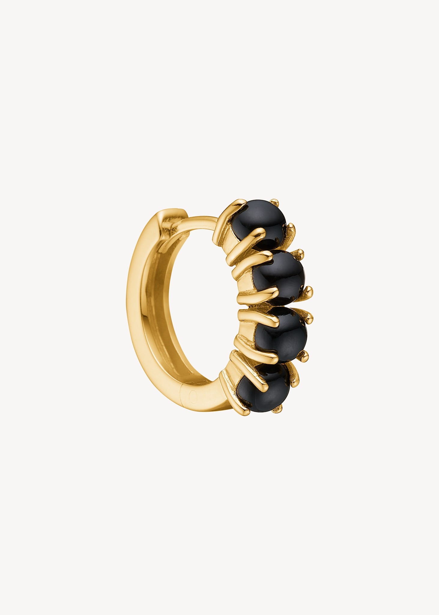 Hoop i guldbelagt sterling sølv med fire sorte agat ædelsten i grabbefatninger