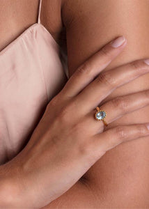 Lana ring mit blauem Topas - vergoldet