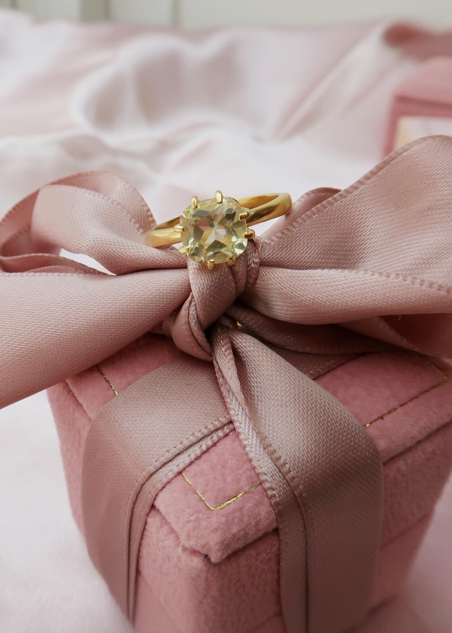 Cushion ring mit Lemon Quarz - vergoldet