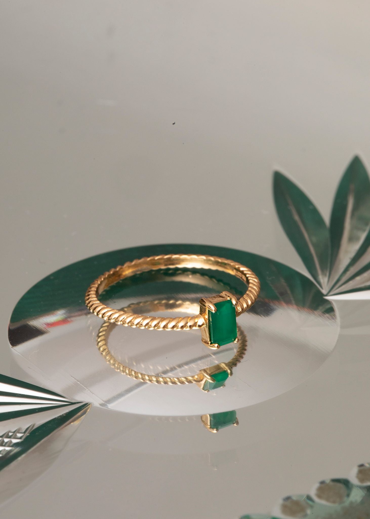 Alaia ring mit grünem Achat - vergoldet