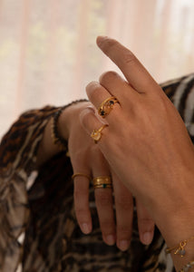 Dawn ring mit goldenem Rutilquarz - vergoldet