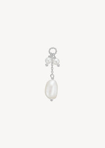 Charm til øreringe og hoops i sterling sølv med kæder i sølv og tre hvide ferskvandsperler, kan også bruges til vedhæng til halskæde, perfekt gave til hende og gave til ham og smykker med perler i sølv til bruden og konfirmation 
