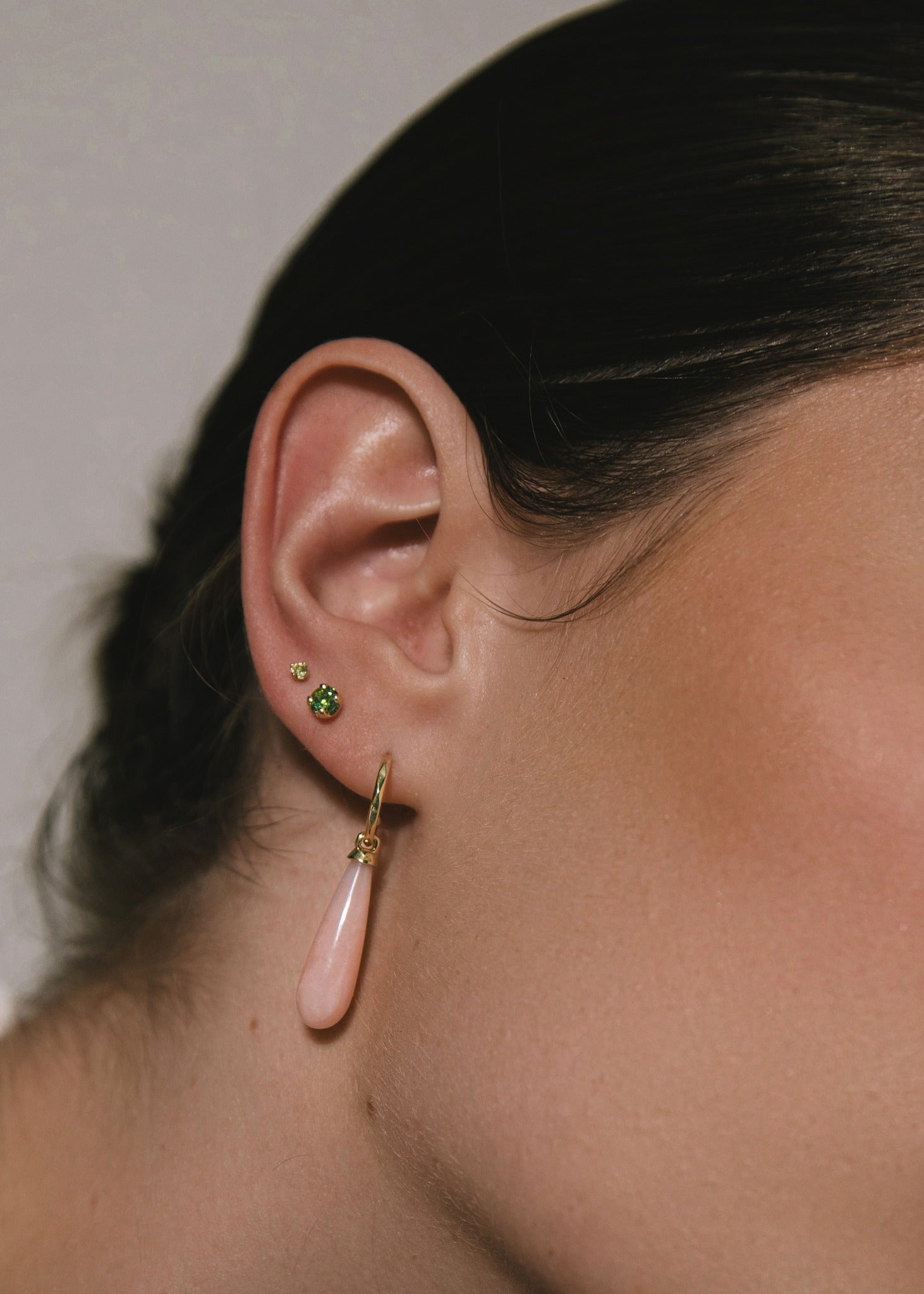 10-Karat Iris Ohrstecker mit Turmalin