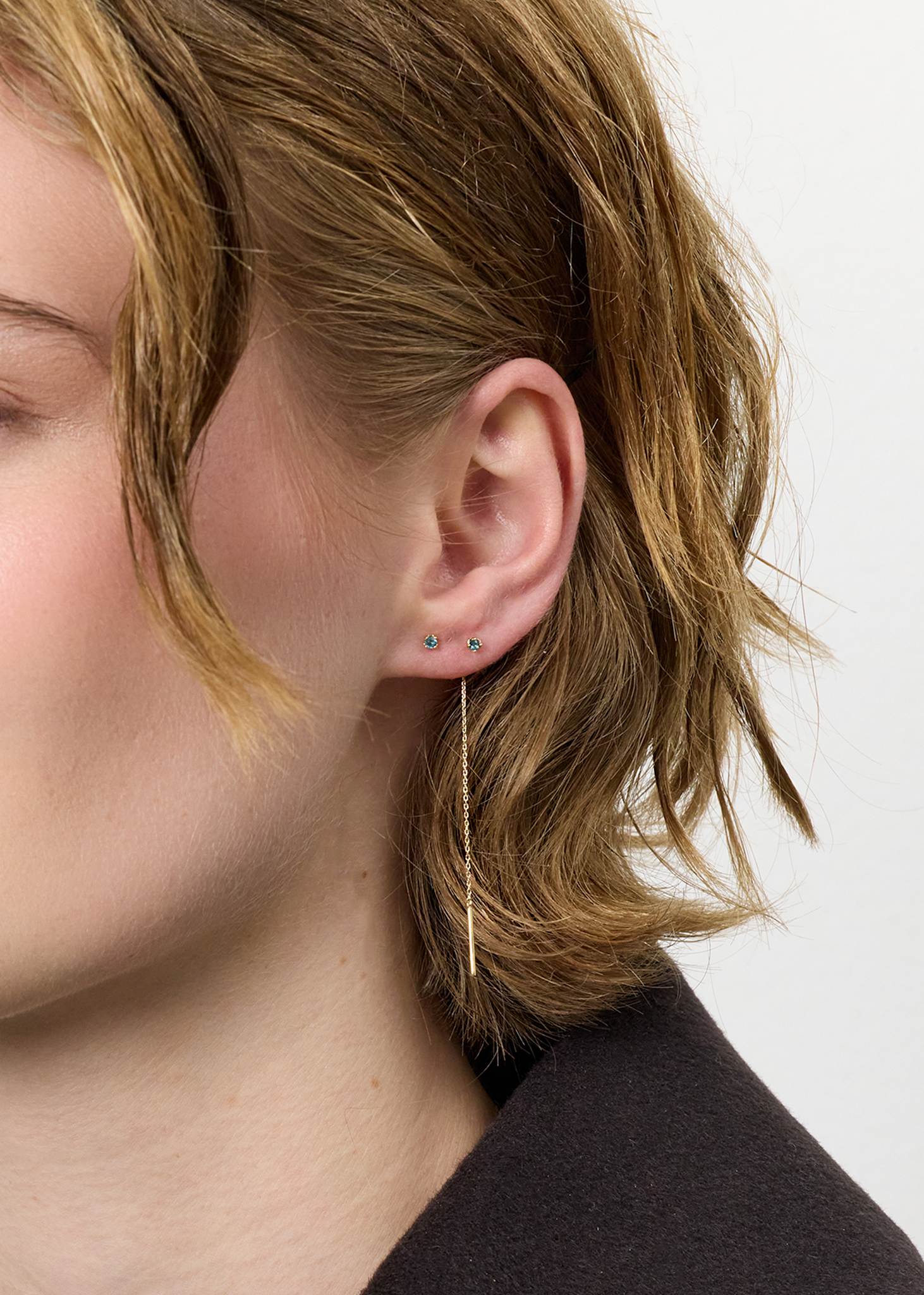 10-karat Melina Ohrstecker mit London Blauem Topas