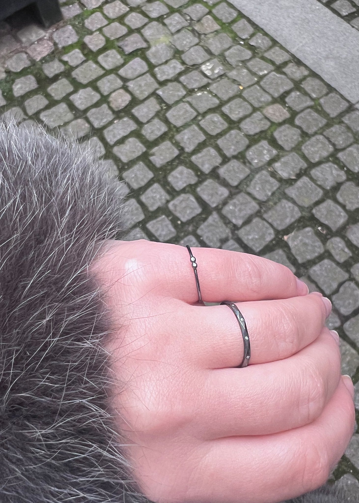 Helena ring mit Diamant - oxidiertes Silber