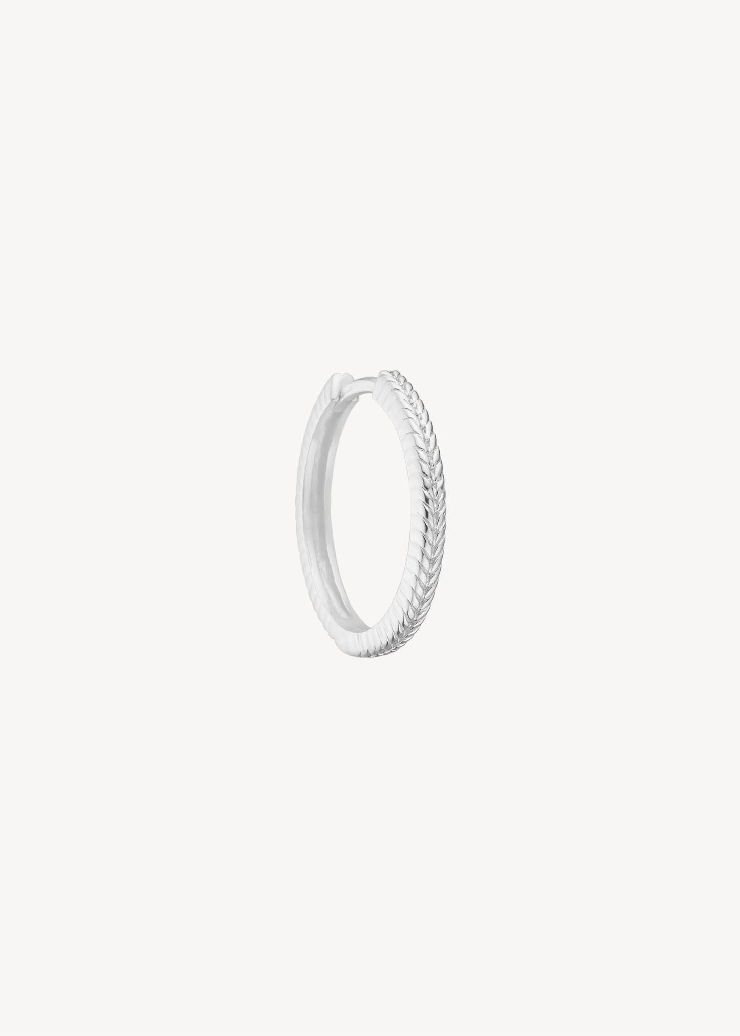 Medium 2 cm sølv hoop til hoops og charms med sildebensmønster til ham og hende med creol og kliklås