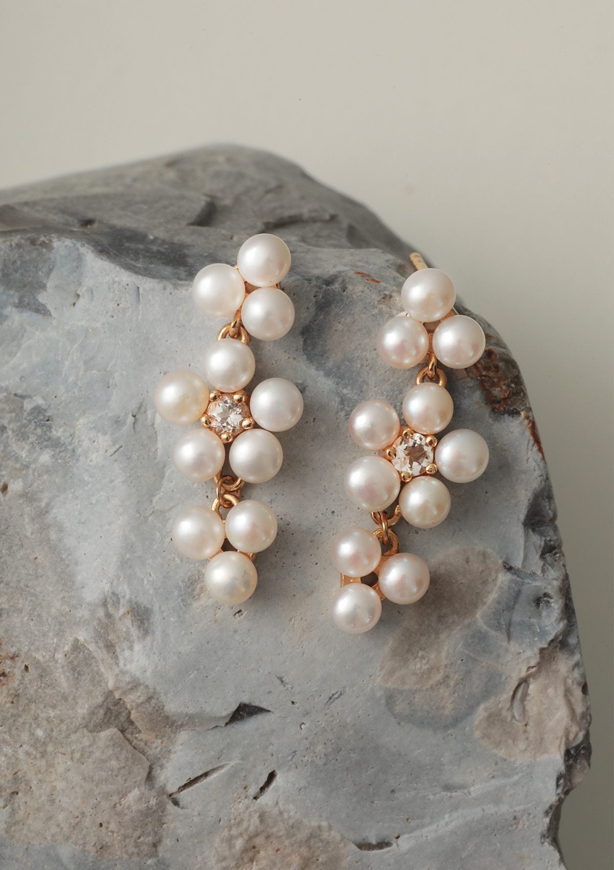 Reef Ohrstecker mit Perle und Blau Topas - vergoldet